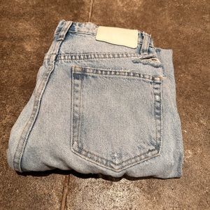 ZARA HIGH RISE STRAIGHT SIZE 2